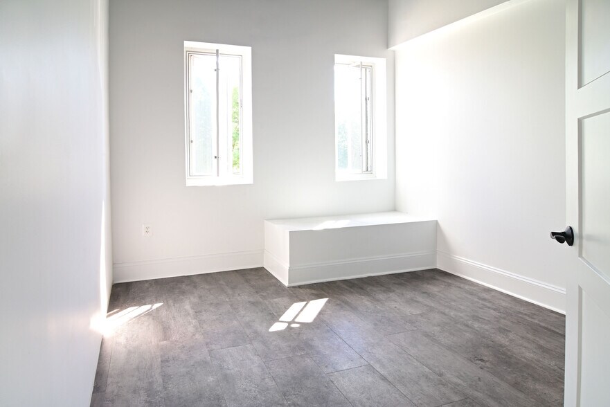 More Photos Of 44632 Guilford Dr, Ashburn Flex For Lease