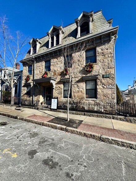 More Photos Of 150 8th St, New Bedford Loft Creative Space For Lease
