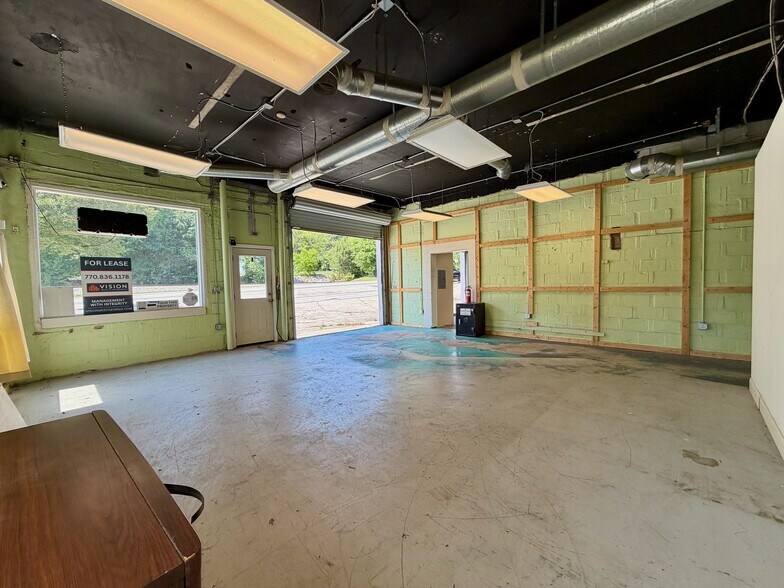 More Photos Of 12471 Veterans Memorial Hwy, Douglasville Specialty For Lease