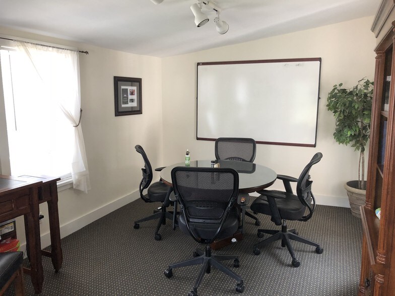 More Photos Of 12 Lower Center St, Clinton Office For Lease