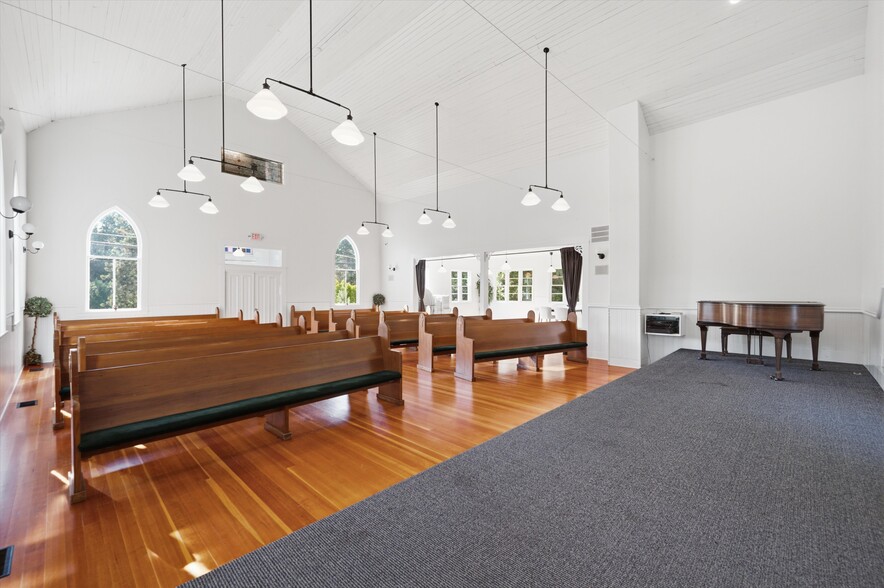 More Photos Of 13360 SE Richey Rd, Boring Religious Facility For Sale