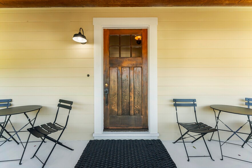 More Photos Of 14202 S State Highway 49, Amador City Hotel For Sale