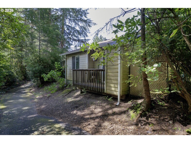 More Photos Of 1310-1390 Spruce St, Florence Apartments For Sale