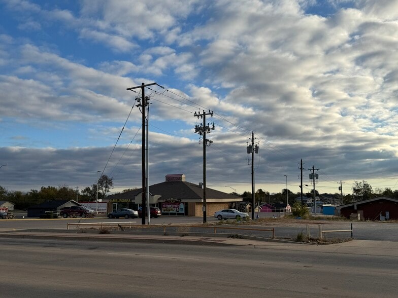 More Photos Of 2613 N Kickapoo Ave, Shawnee Land For Sale