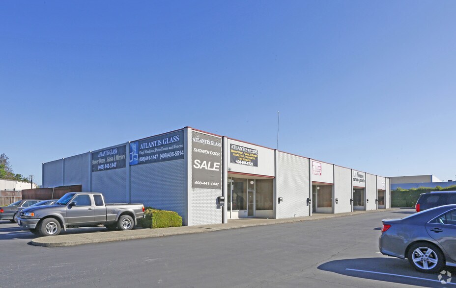 More Photos Of 1713-1719 Junction Ave, San Jose Showroom For Lease