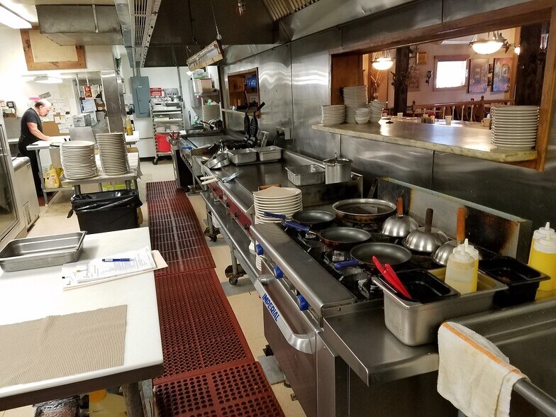 More Photos Of 182 RT 4, Rutland Restaurant For Sale