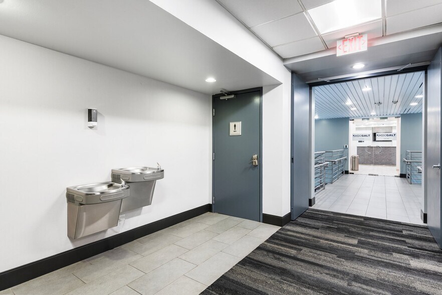 More Photos Of 3303 W Commercial Blvd, Fort Lauderdale Office For Sale