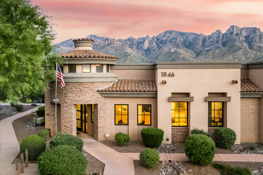 Primary Photo Of 1846 E Innovation Park Dr, Oro Valley Coworking Space