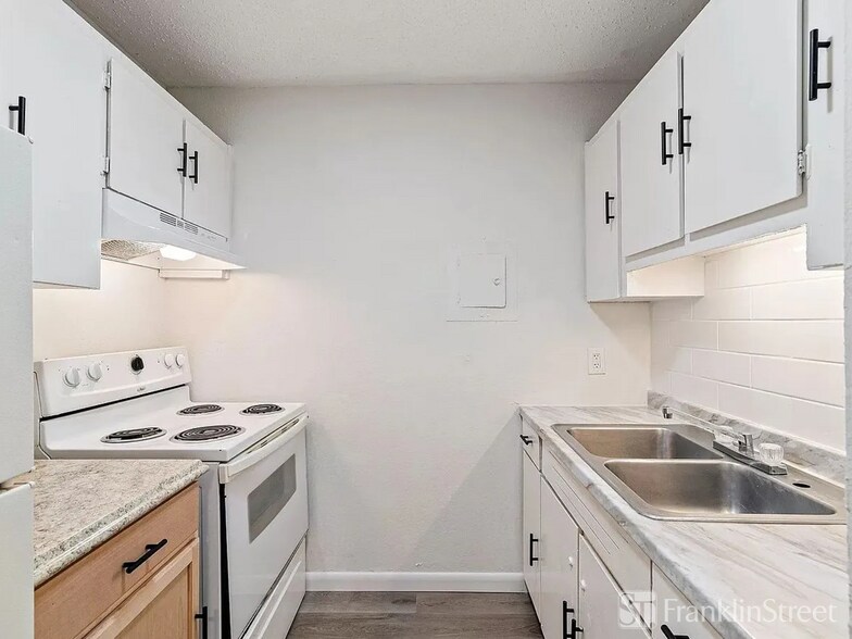 More Photos Of 1274 Murfreesboro Pike, Nashville Apartments For Sale