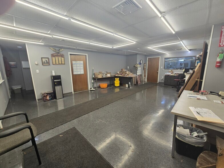 More Photos Of 224 Glenwood Ave, Bloomfield Warehouse For Lease