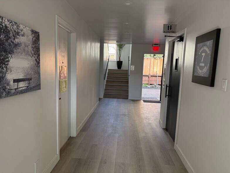 More Photos Of 19830 Lake Chabot Rd, Castro Valley Medical For Lease