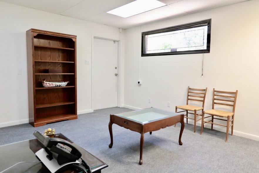 More Photos Of 2909 Lackland Rd, Fort Worth Medical For Lease