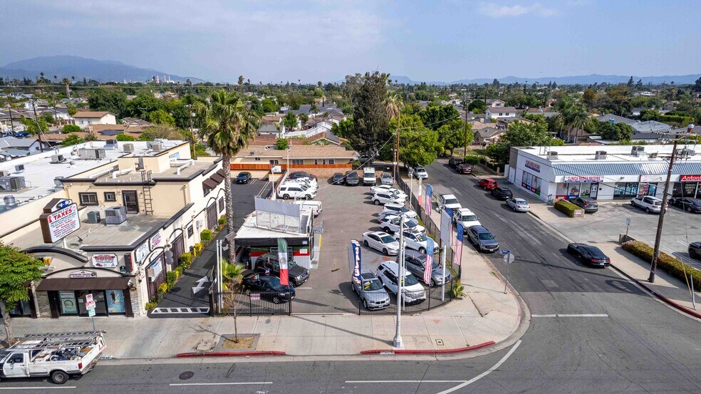 More Photos Of 13632 Van Nuys Blvd, Pacoima Auto Repair For Sale