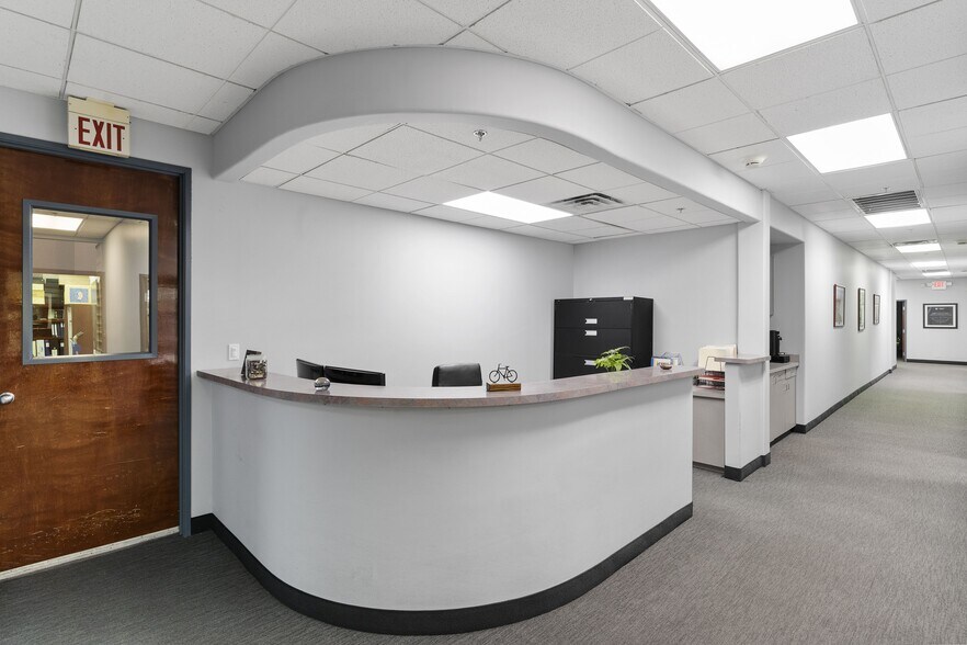 More Photos Of 2727 S Rainbow Blvd, Las Vegas Office For Sale
