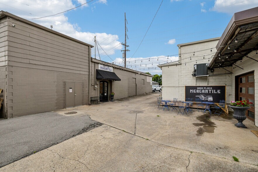 More Photos Of 134 S Main St, Goodlettsville Freestanding For Sale