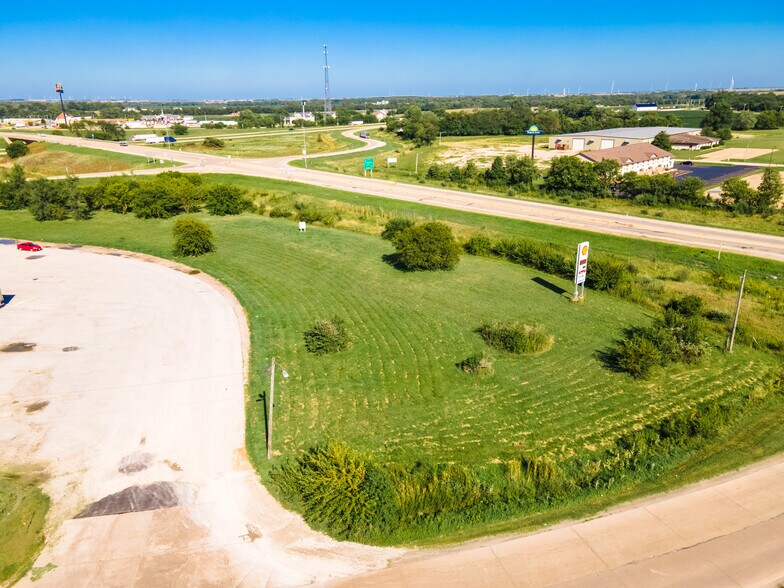 Primary Photo Of Hemlock, Leroy Land For Lease