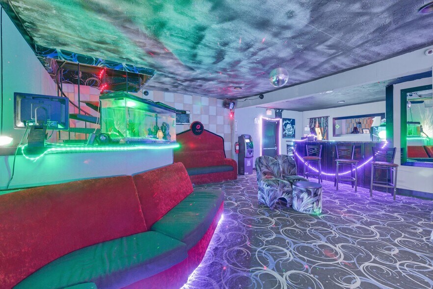 More Photos Of 205 Snyders Corner Rd, Wynantskill Lodge Meeting Hall For Sale