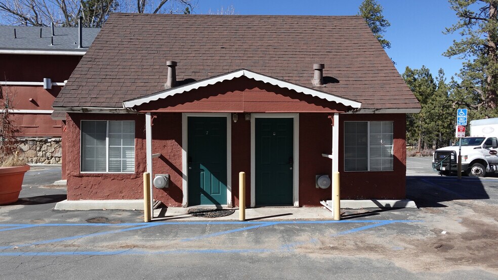 More Photos Of 39904 Big Bear Blvd, Big Bear Lake Restaurant For Sale