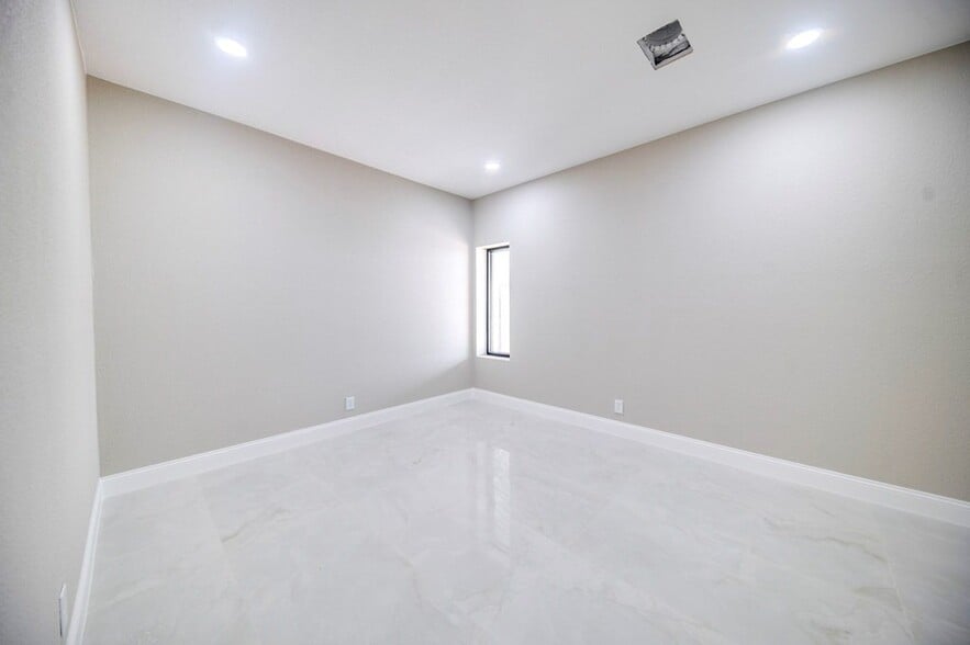 More Photos Of 14480 W I-20, Odessa Industrial For Sale