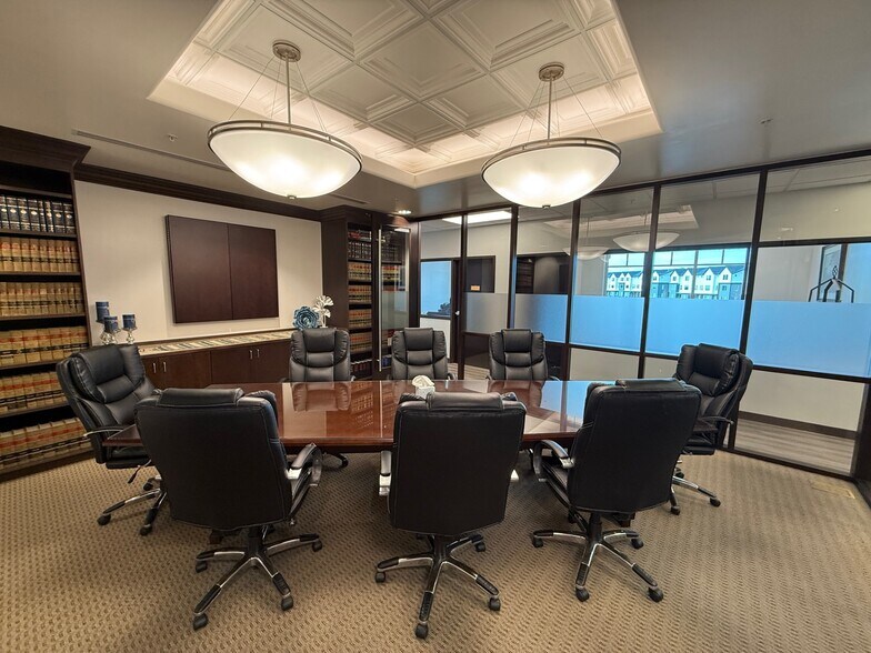 More Photos Of 233 S Pleasant Grove Blvd, Pleasant Grove Office For Sale