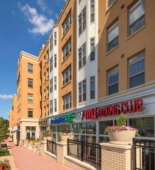 More Photos Of 450 N Washington St, Falls Church Apartments For Lease