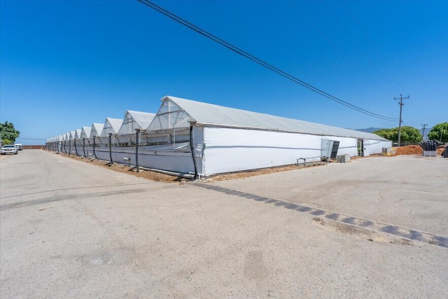 More Photos Of 23820 Potter Rd, Salinas Contractor Storage Yard For Sale
