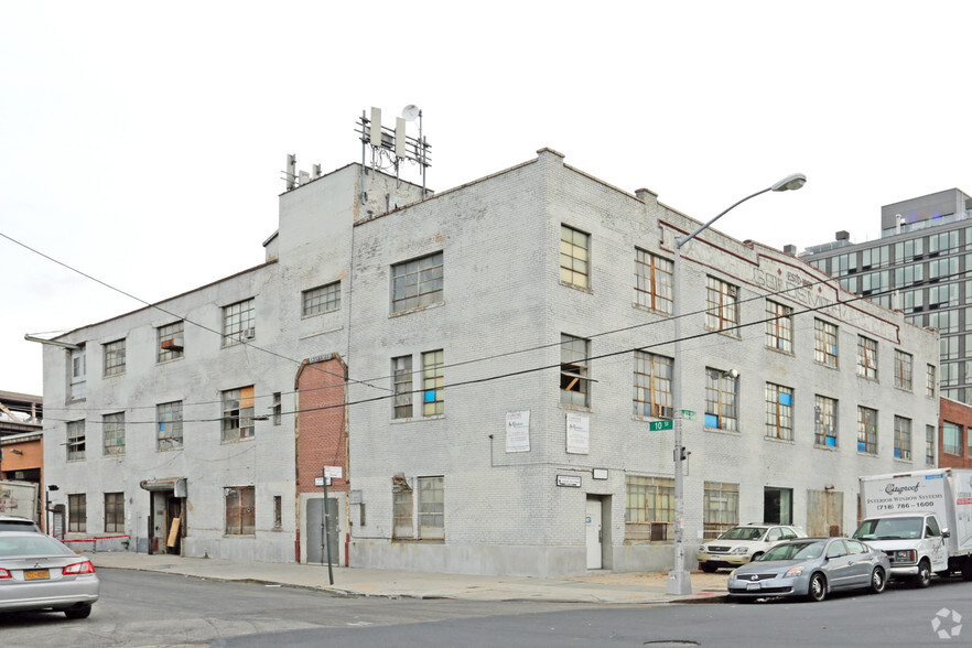 Primary Photo Of 10-01-10-09 43rd Ave, Long Island City Manufacturing For Lease