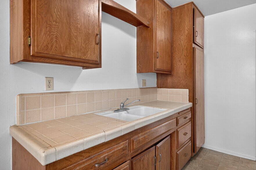 More Photos Of 12561 Camus Ln, Garden Grove Apartments For Sale