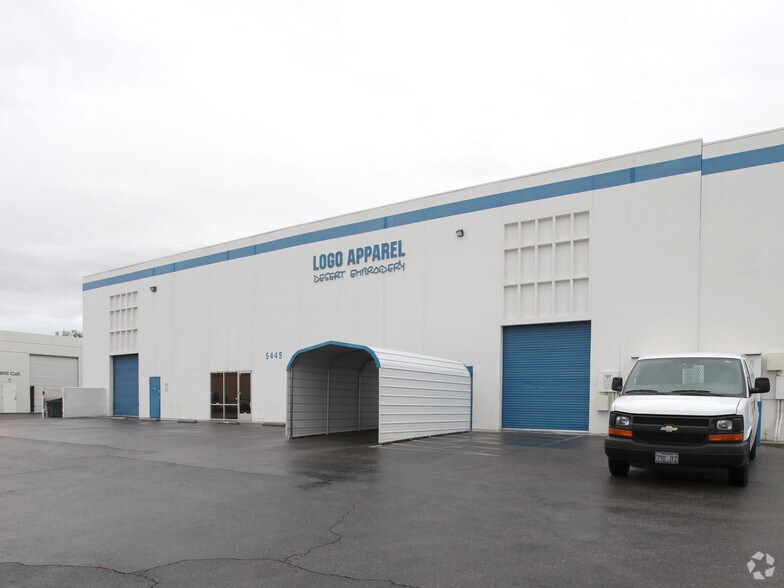 More Photos Of 5445 Desert Point Dr, Las Vegas Warehouse For Lease
