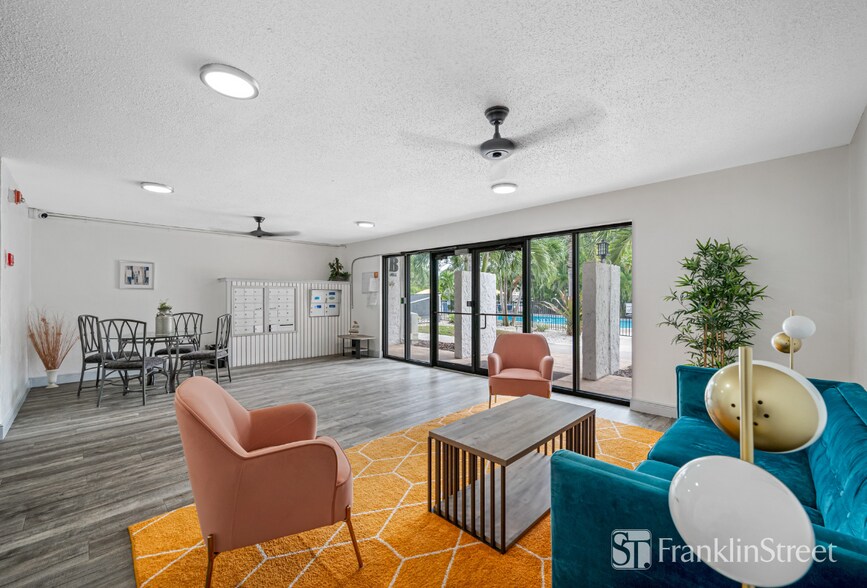 More Photos Of 120 47th Ave N, Saint Petersburg Apartments For Sale