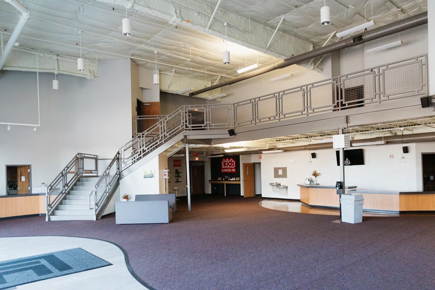 More Photos Of 1601 Galbraith Ave SE, Grand Rapids Office For Sale