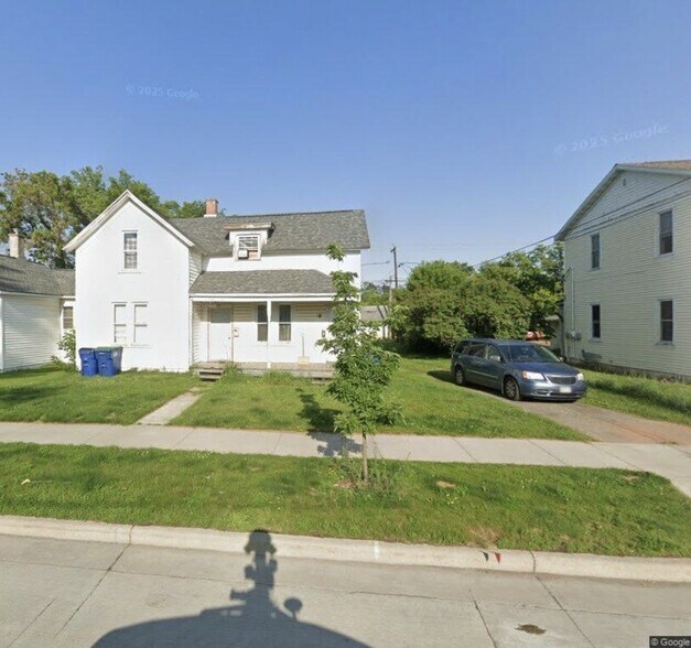 Primary Photo Of , Wausau Multifamily For Sale