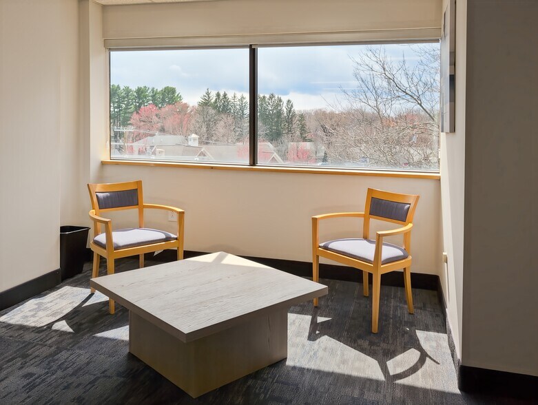 More Photos Of 1101 Worcester Rd, Framingham Coworking Space