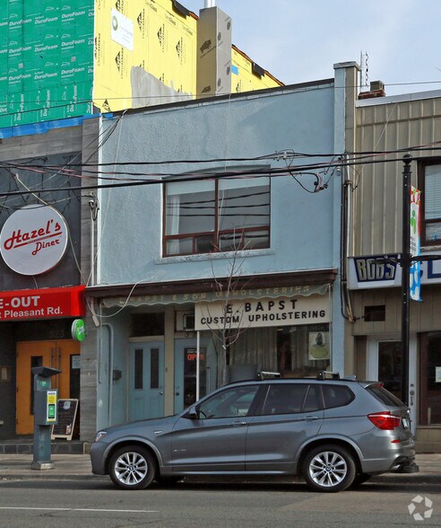 More Photos Of 521 Mt Pleasant Rd, Toronto Storefront Retail Residential For Sale