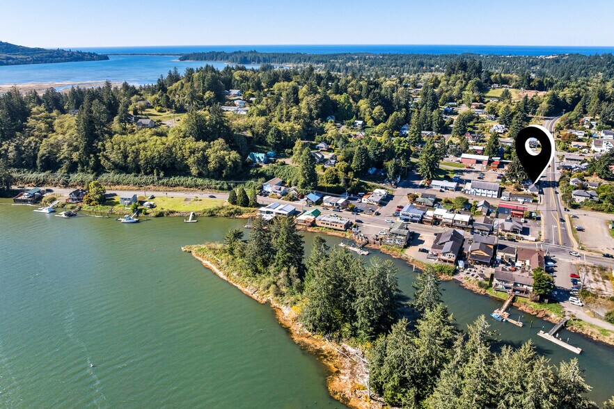 More Photos Of 12955 Highway 101 N, Nehalem General Retail For Sale