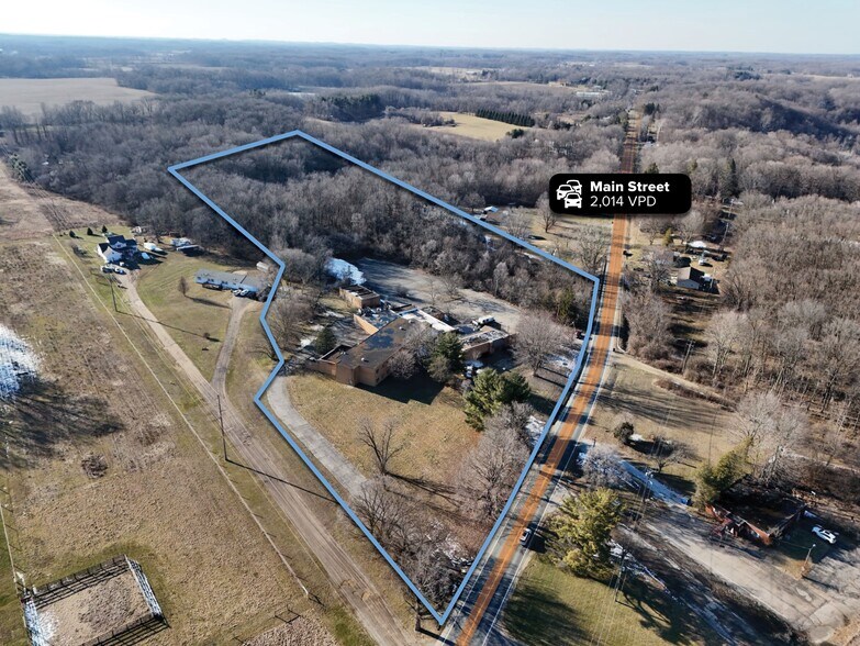 More Photos Of 15198 N Main St, Buchanan Office For Sale