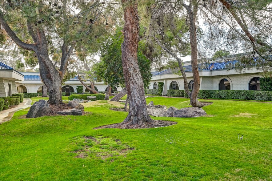 More Photos Of 601 S Rancho Dr, Las Vegas Medical For Sale
