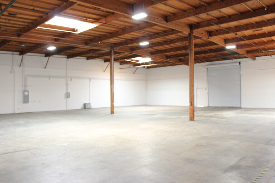 More Photos Of 943-959 Vernon Way, El Cajon Warehouse For Lease