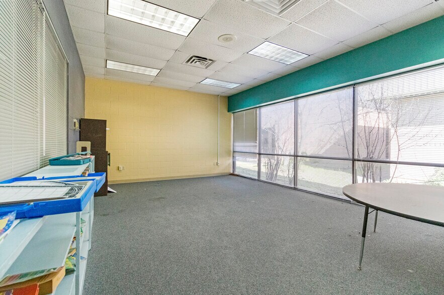 More Photos Of 214 N School St, Winfield Light Distribution For Sale