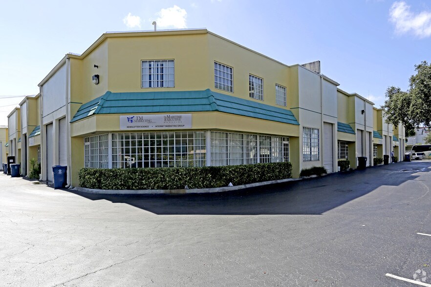 More Photos Of 3200 S Andrews Ave, Fort Lauderdale Warehouse For Lease