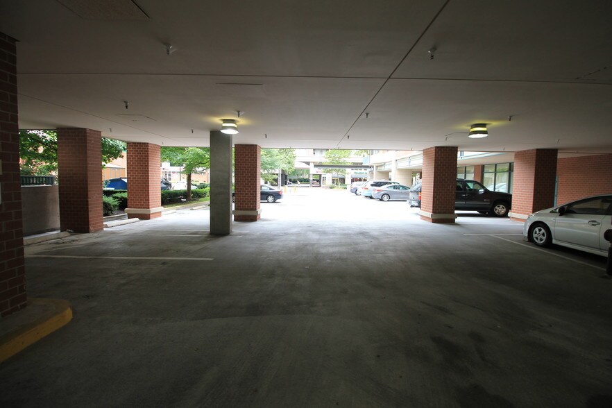 More Photos Of 502 W Broad St, Falls Church Apartments For Lease