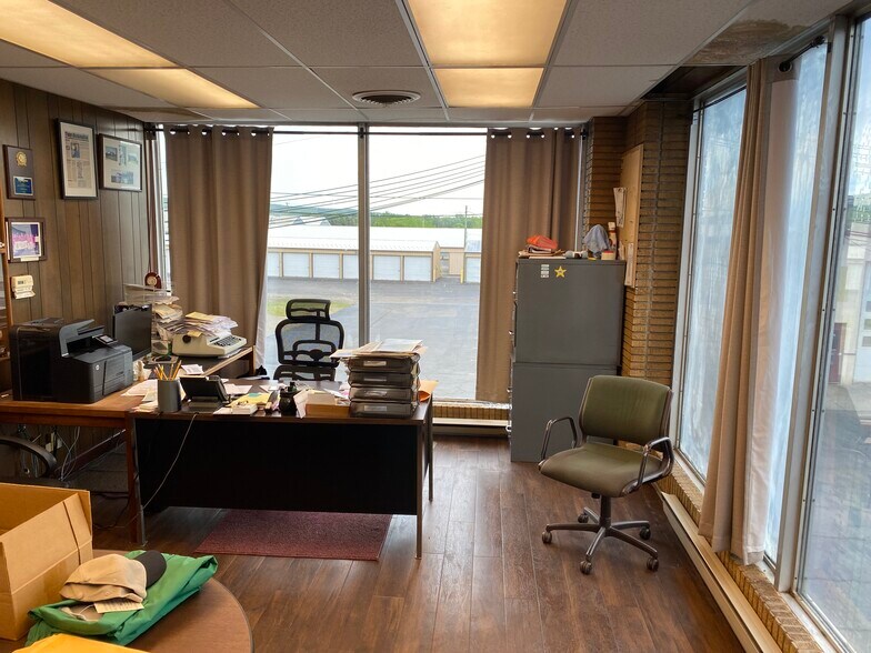 More Photos Of 9356 Main St, Dansville Unknown For Lease