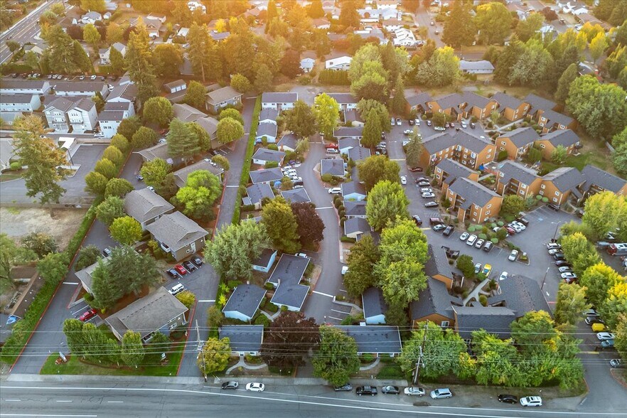 More Photos Of 1757 NE 162nd Ave, Portland Apartments For Sale