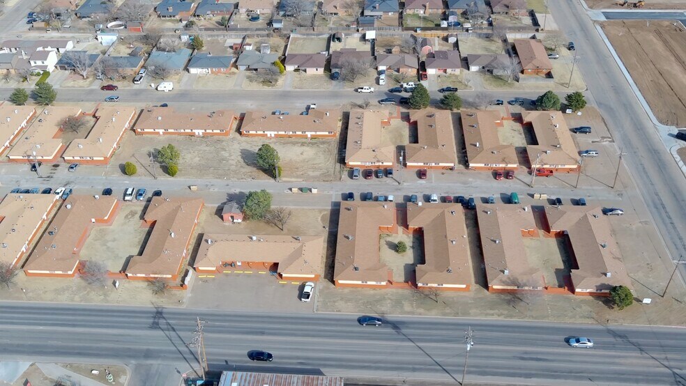 More Photos Of 1725 E 1st St, Dumas Multifamily For Sale