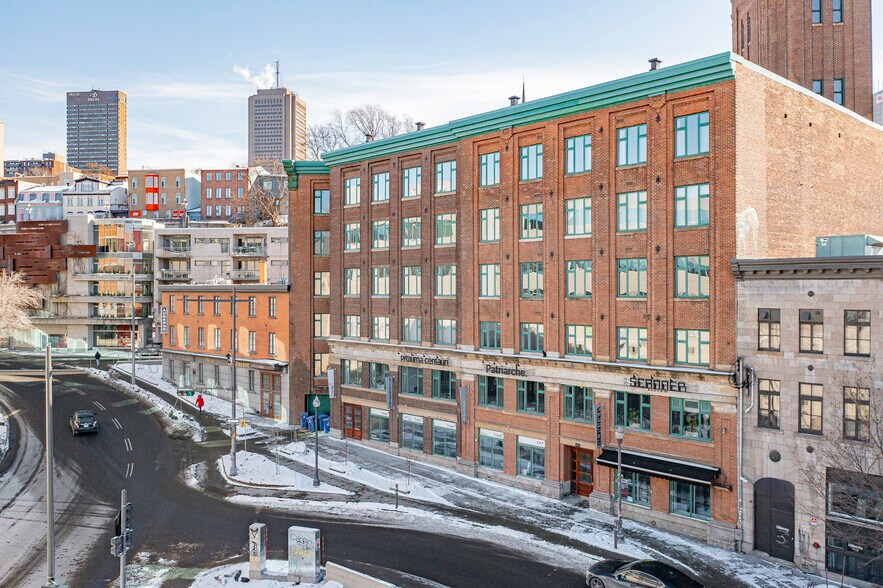 More Photos Of 291 Rue De Saint-Vallier E, Québec Office For Sale