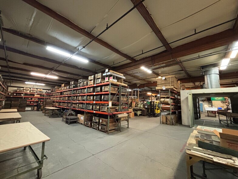 More Photos Of 6920 SW 111th Ave, Beaverton Warehouse For Sale