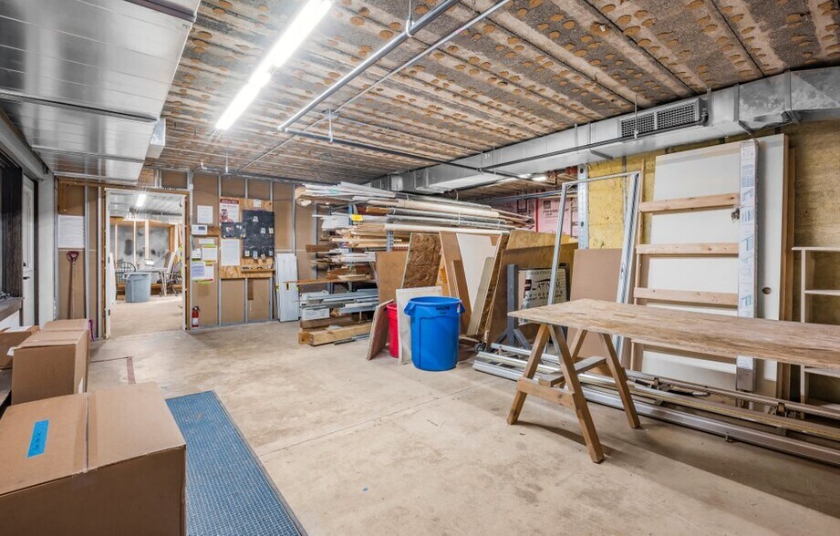 More Photos Of 810 N Lilac Dr, Golden Valley Loft Creative Space For Sale