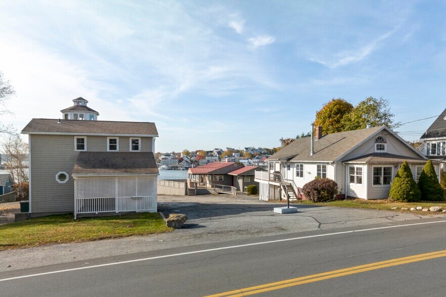 More Photos Of 47 & 49 Atlantic Avenue, Boothbay Harbor Flex For Sale