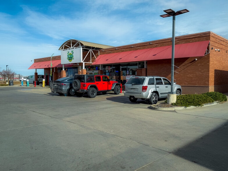 More Photos Of 290 N US Highway 287, Lafayette Service Station For Sale