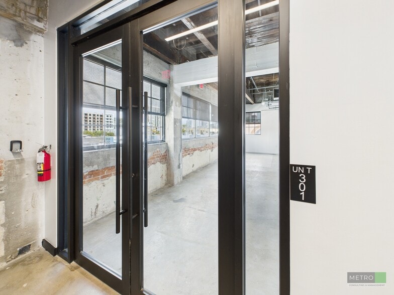 More Photos Of 2509 N Miami Ave, Miami Loft Creative Space For Lease